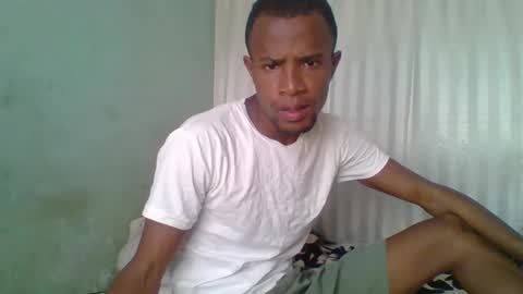 Snapshot of henriotflavien20 chatting on December 14, 6:02 am Adrian Honey online show from December 14, 6:02 am