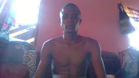 Snapshot of henriotflavien20 chatting on February 11, 8:37 am Adrian Honey online show from February 11, 8:37 am