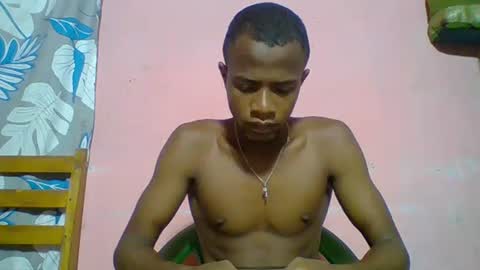 Snapshot of henriotflavien20 chatting on February 23, 4:55 am Adrian Honey online show from February 23, 4:55 am