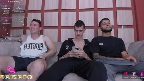 heteros men online show from January 10, 1:32 am