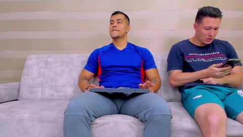 heteros men online show from February 14, 1:40 pm