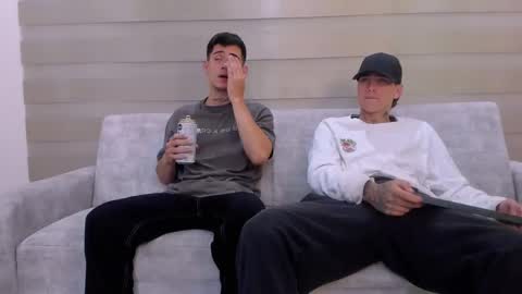 heteros men online show from March 12, 5:57 am