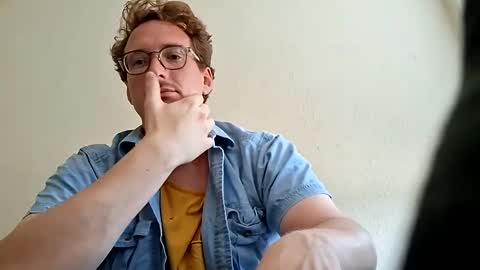 heyfriend320742 online show from October 3, 8:47 pm