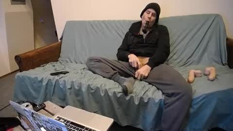 Hippie Jijm online show from February 7, 6:45 am