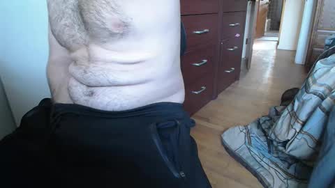 Hockey Player online show from January 3, 7:18 pm