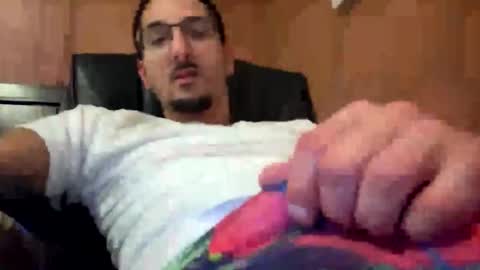 hoeskii online show from October 11, 2:04 am