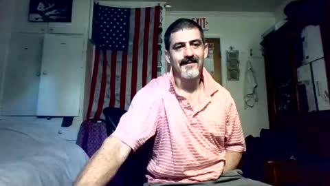 Snapshot of hoglegg99384194 chatting on October 3, 2:33 pm hoglegg99384194 online show from October 3, 2:33 pm