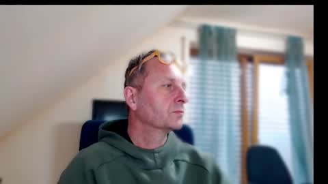 Bernd online show from March 7, 11:18 am