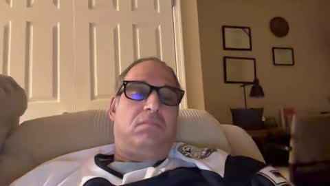 honey_man14 online show from December 10, 4:24 am