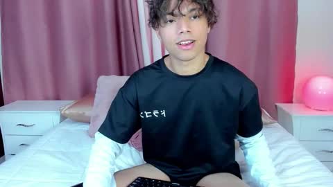 honeymoon_sariel online show from March 11, 2:02 pm