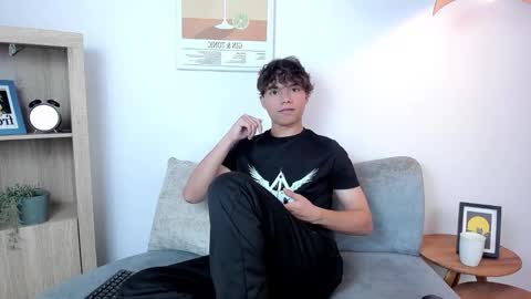 honeymoon_sariel online show from February 8, 1:05 pm