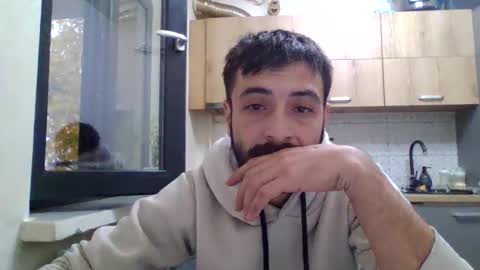 Snapshot of horny_couple9600 chatting on October 15, 5:04 am horny_couple9600 online show from October 15, 5:04 am