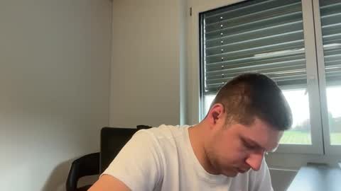 hornyboy95300 online show from November 26, 9:45 am