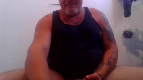 hornyhungwhiteboy4u269 online show from October 2, 6:45 pm