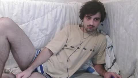 Snapshot of hornymorni chatting on October 13, 12:00 pm fergus online show from October 13, 12:00 pm