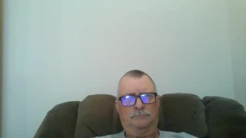 Snapshot of hot4tightholes chatting on January 2, 2:24 pm hot4tightholes online show from January 2, 2:24 pm