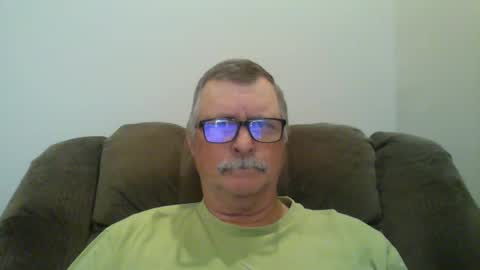 Snapshot of hot4tightholes chatting on February 26, 2:25 pm hot4tightholes online show from February 26, 2:25 pm