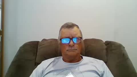Snapshot of hot4tightholes chatting on October 20, 12:53 pm hot4tightholes online show from October 20, 12:53 pm