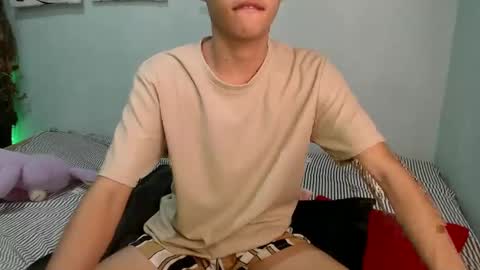 Rylle online show from January 6, 4:02 pm