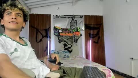hot bunny online show from October 28, 1:52 am