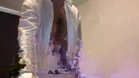 Snapshot of hot_men_athlete chatting on October 1, 2:21 pm hot_men_athlete online show from October 1, 2:21 pm
