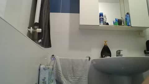 hotandwild2003 online show from February 27, 12:12 am