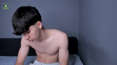 QUENTIN online show from April 5, 5:48 am