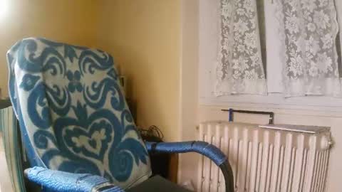 hotleopold online show from February 1, 1:15 am