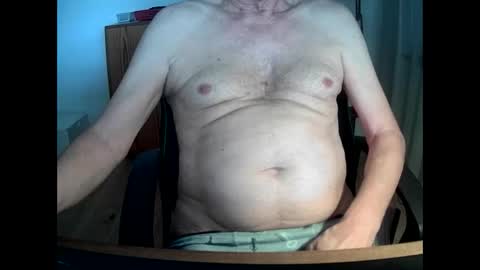 Snapshot of hotmassage50 chatting on September 22, 10:04 am hotmassage50 online show from September 22, 10:04 am