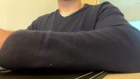 hotndirty80 online show from December 5, 2:46 pm