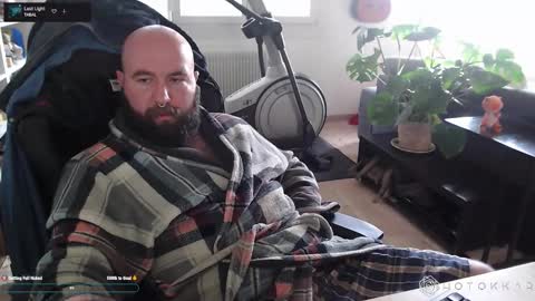 Snapshot of hotokar chatting on October 19, 9:23 am Hotokkar online show from October 19, 9:23 am