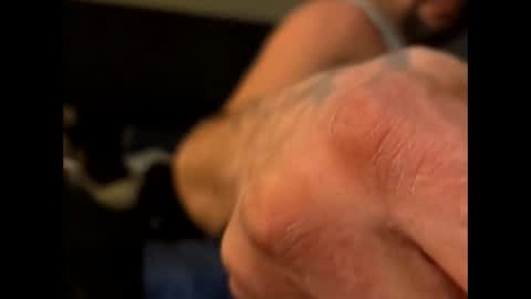 hotrox6942 online show from February 18, 1:37 am