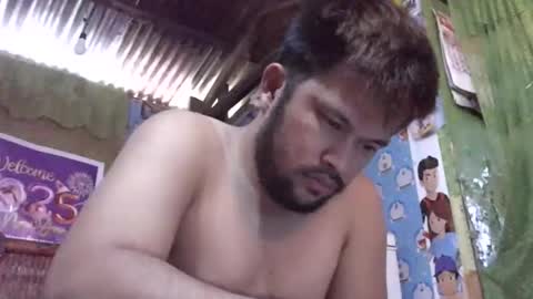 HottestPinoy32 online show from February 3, 5:18 am