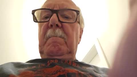 Houston online show from April 8, 8:14 am