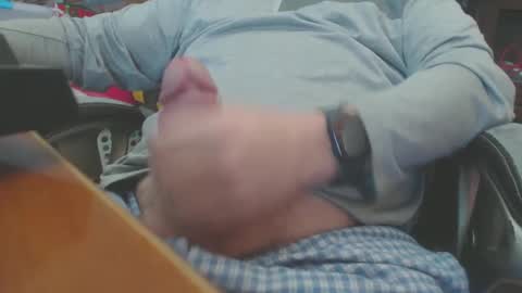 Howard817 online show from February 24, 3:42 pm