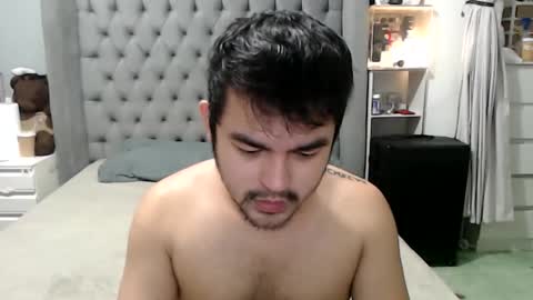 AJ online show from December 5, 4:58 pm