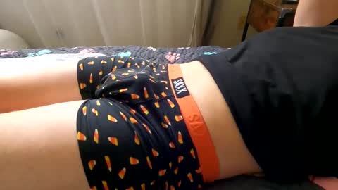 Snapshot of hugecumshots1 chatting on December 31, 7:29 pm HugeCumshots online show from December 31, 7:29 pm