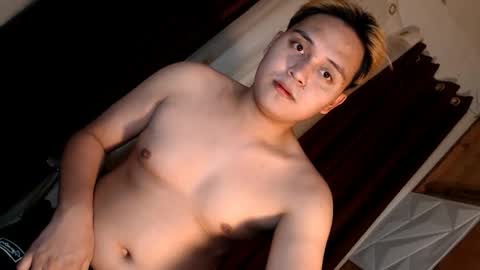 Snapshot of hugedickjp chatting on January 7, 12:48 pm hugedickjp online show from January 7, 12:48 pm