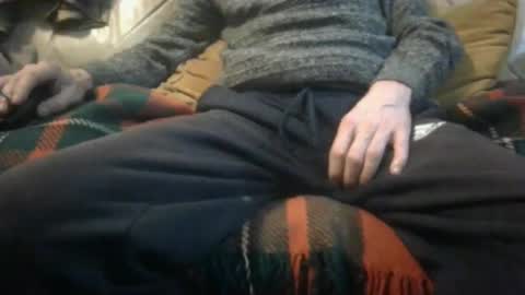 hugenob4u online show from December 25, 9:33 pm