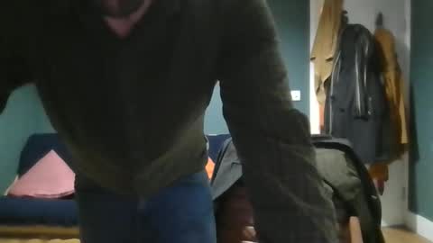 hunghard2004 online show from January 14, 10:02 pm