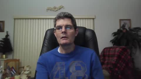 hunkmasclefad458 online show from December 15, 5:02 am