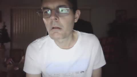 hunkmasclefad458 online show from December 5, 4:20 am