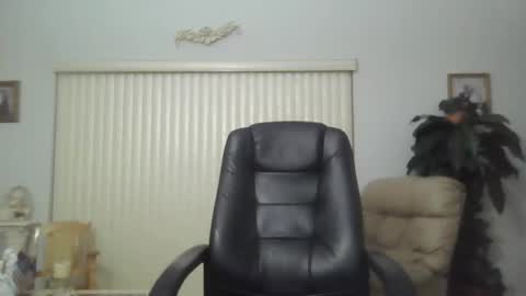 hunkmasclefad458 online show from February 25, 5:41 am