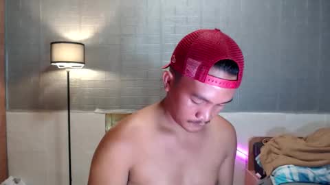 hunkylloyd online show from February 3, 6:40 am