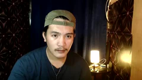 hunkylloyd online show from December 6, 1:00 pm