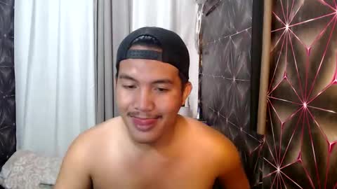 hunkylloyd online show from September 11, 3:33 pm