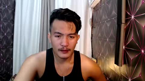 hunkylloyd online show from February 16, 3:05 am