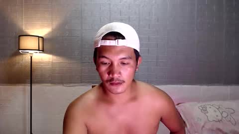 hunkylloyd online show from March 15, 12:45 pm