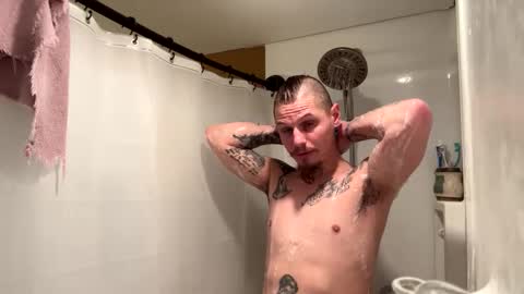 husbandandwife2011 online show from February 14, 8:31 am