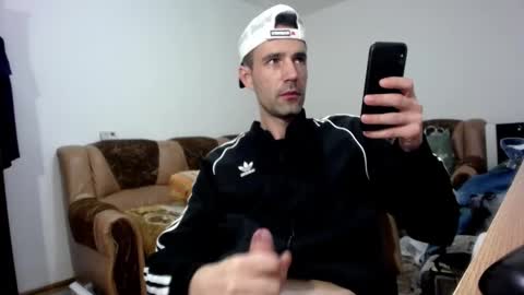 i_like_older_men online show from February 11, 11:37 am